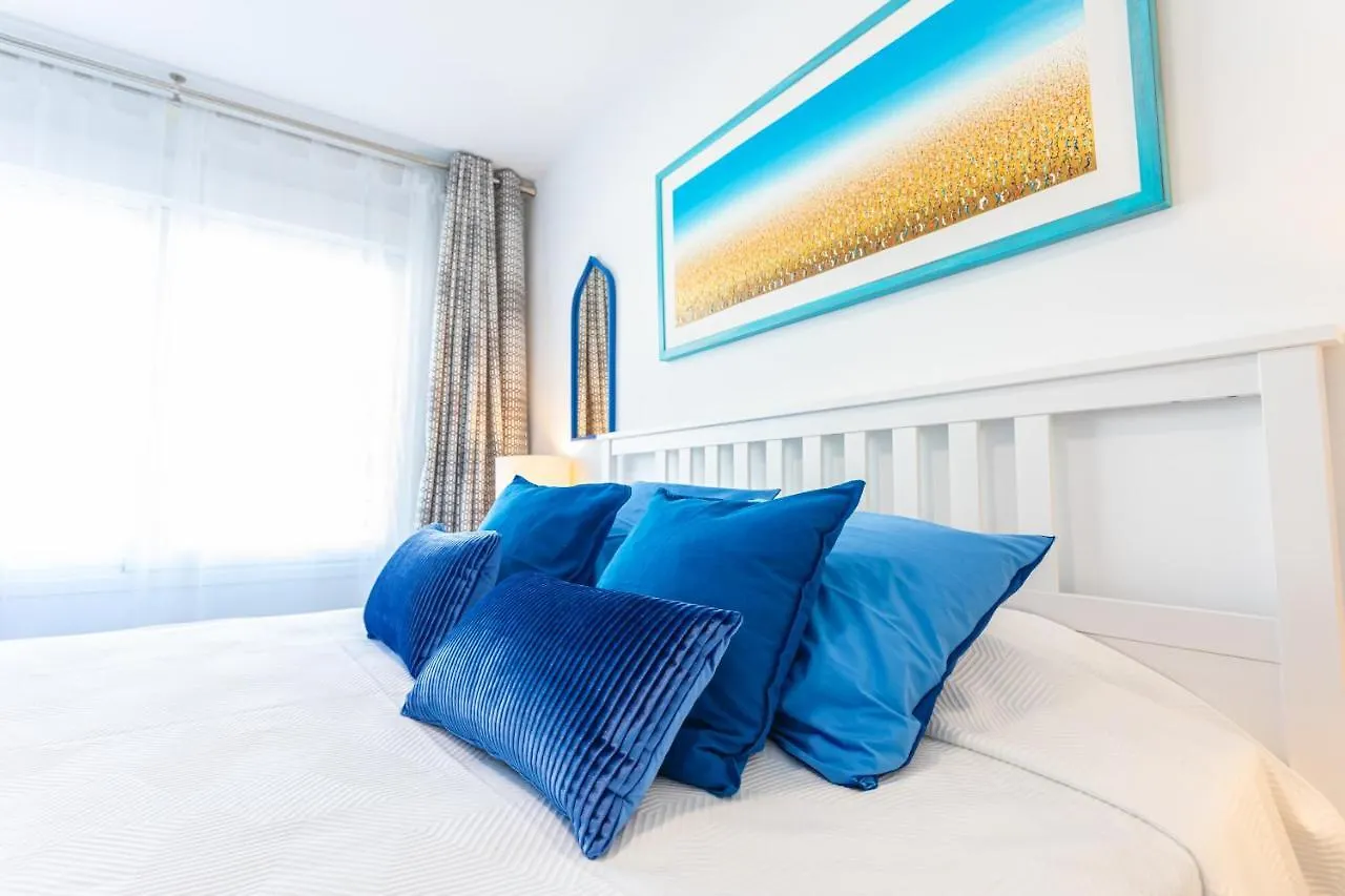 Stylish 3 Bedroom Apartment At The Heart Of Nueva Andalucia Close To Centro Plaza Marbella