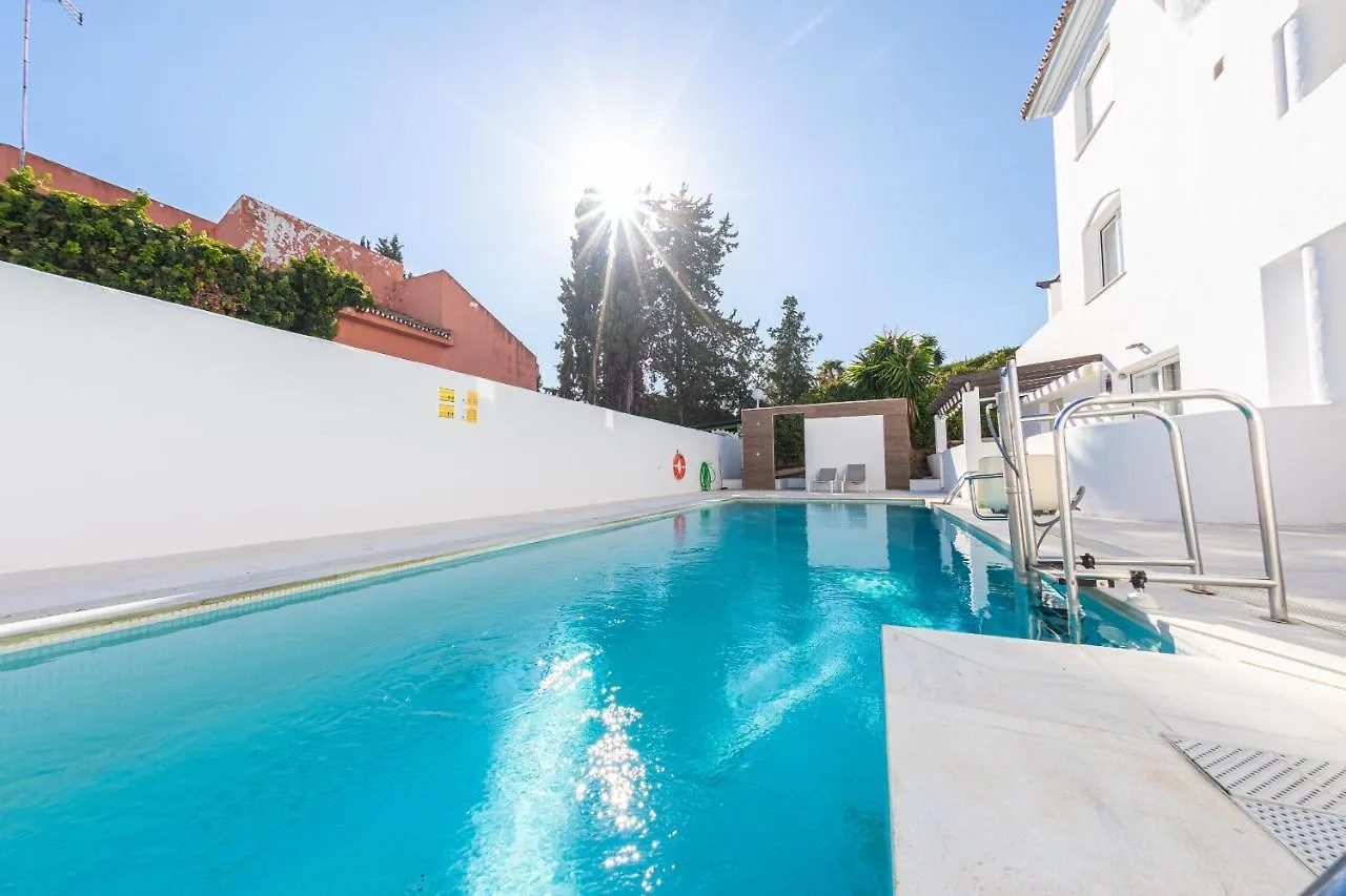 Stylish 3 Bedroom Apartment At The Heart Of Nueva Andalucia Close To Centro Plaza Marbella