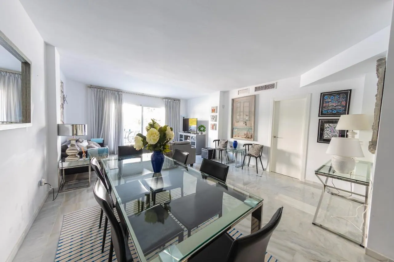 Stylish 3 Bedroom Apartment At The Heart Of Nueva Andalucia Close To Centro Plaza Marbella