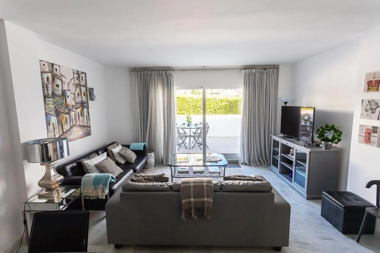 Stylish 3 Bedroom Apartment At The Heart Of Nueva Andalucia Close To Centro Plaza Marbella 0*,